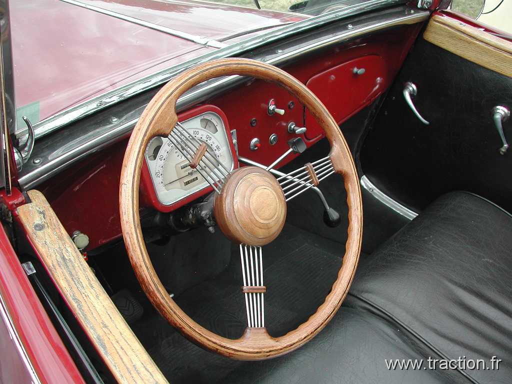 2014_Madine (116).JPG - 29ème Retro Meus'Auto au Lac de Madine, Citroen Traction Cabriolet
